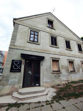 Astralis Apartments -Madame